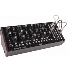 Moog Mother-32